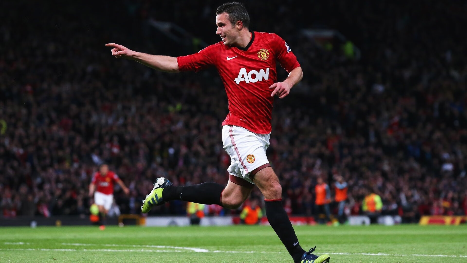 爱游戏平台-史上最震撼的欧冠“逆转战”盘点，天下足球欧冠十大逆转